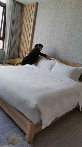 Bedroom 2, Caohai Spring Hot Spring Holiday Hotel, Bijie