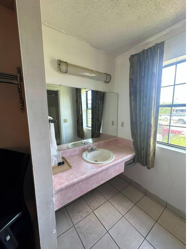 Bathroom 3, American Inn by Hotel O Metter, Candler