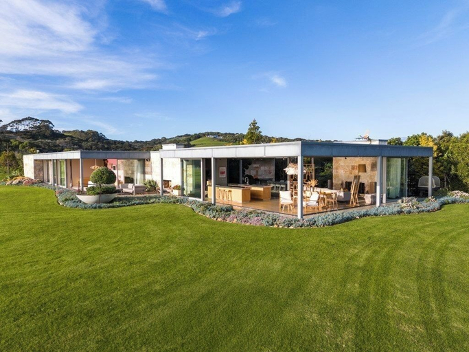 Exterior & Views 2, Waiheke Island Coastal Retreat, Auckland