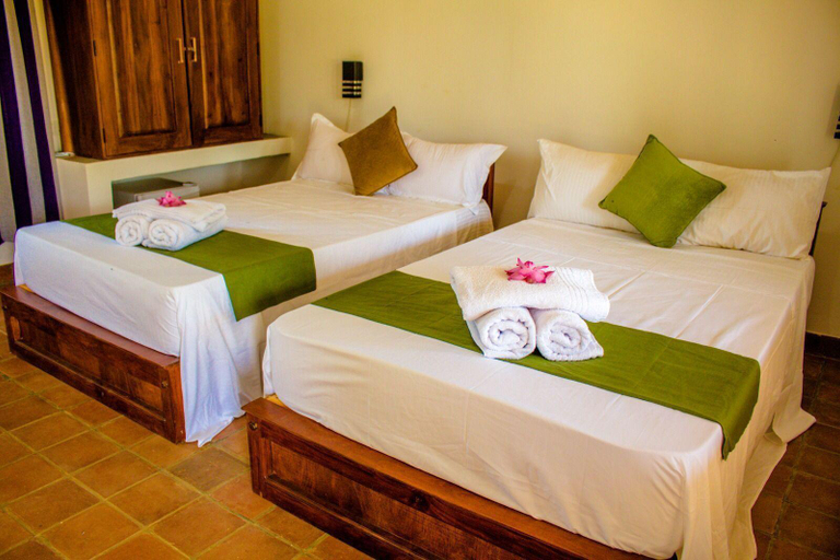 Bedroom 2, Tiara Elephant Lodge, Palugaswewa