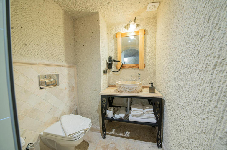 Bathroom 5, Chelebi Cave House Hotel, Nevşehir
