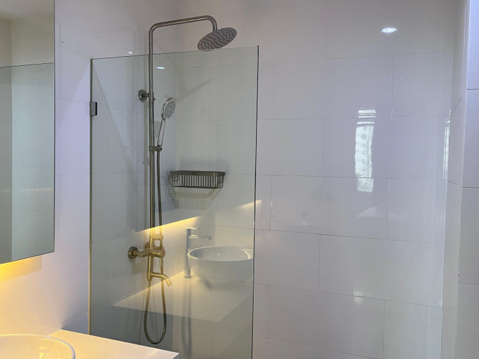 Bathroom 4, Stallions Suites Penang, Pulau Penang