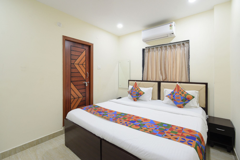Room 2, Fabhotel Swagath Inn, Hyderabad