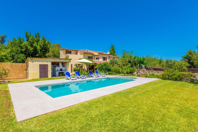 Sport & Beauty 2, Marina pollenCa - Villa With Private Pool, Baleares