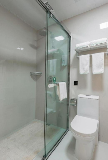 Bathroom 4, Greentree Inn Wuhu Eshan Road University City, Wuhu