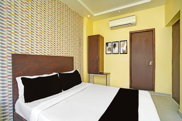 Bedroom 2, Super Collection O Prayagraj Bus Stop, Kaushambi