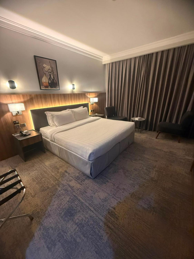 Bedroom 3, Ewan Dar Al Hijra Hotel, Al Madinah Al Munawwarah