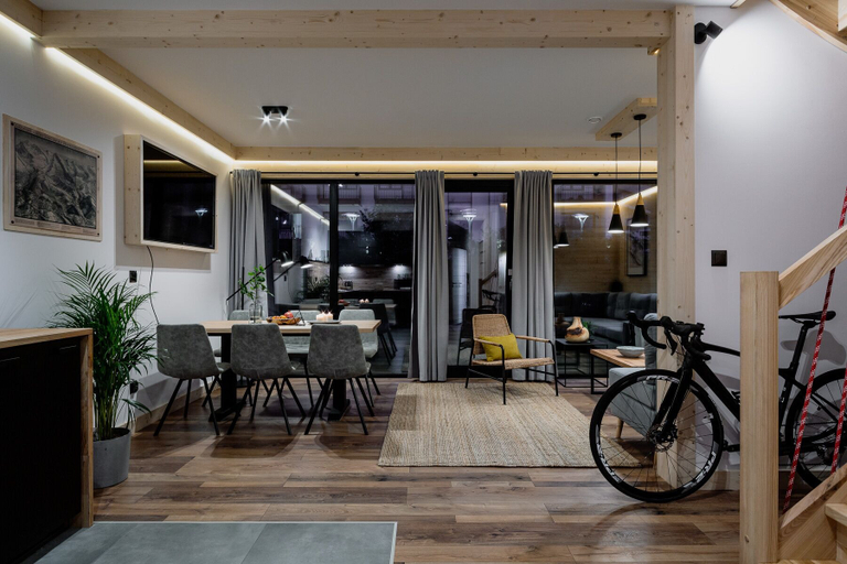 Food & Drinks, Mount Apart Center, Tatra