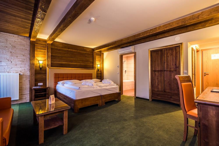 Bedroom 3, Hotel Victoria Kaprun, Zell am See