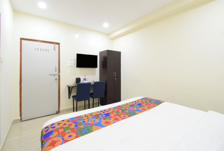 Room 5, Fabhotel Swagath Inn, Hyderabad