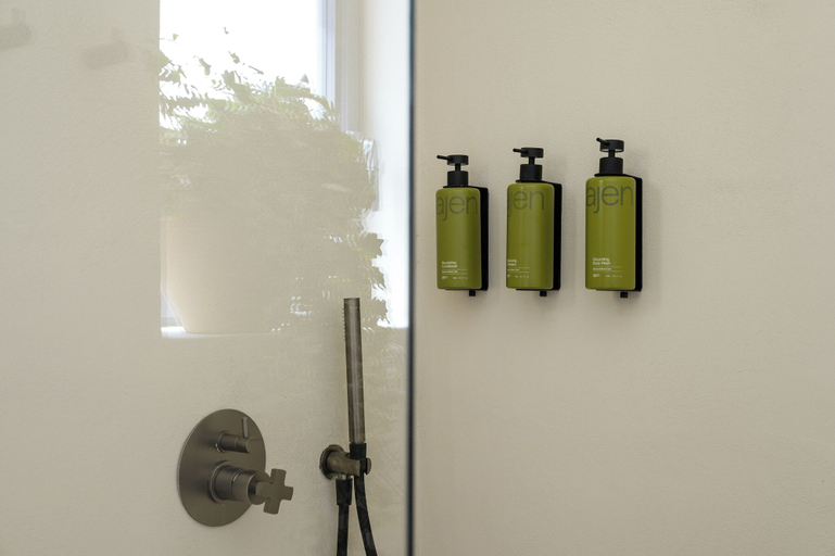 Bathroom amenities 4, Materia Ostuni, Brindisi