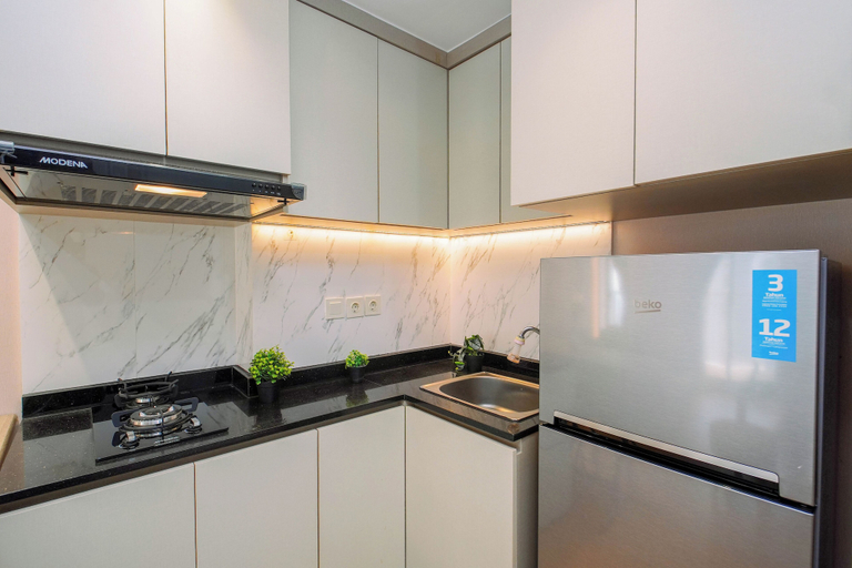 Private kitchen 2, Stunning And Cozy 2Br Apartment M-Town Residence, Tangerang
