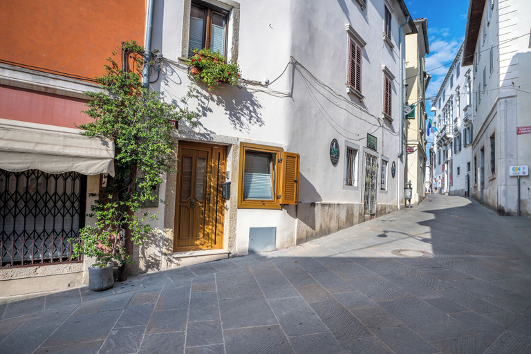 Exterior 3, Casa Terrazza in Historic Koper With Sea View, Koper