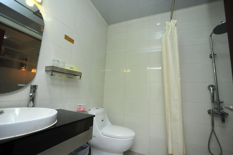 Bathroom 3, Meila Zijiu Business Hotel, Xishuangbanna Dai