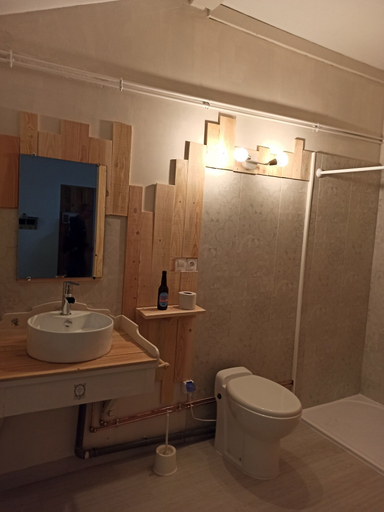 Bathroom 4, auberge de carri, Drôme