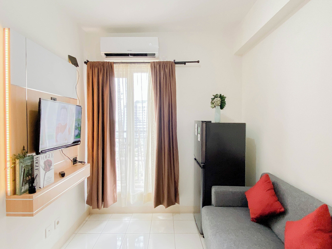 Interior 4, Warm And Cozy 2Br At Apartment Podomoro Golf View, Bogor