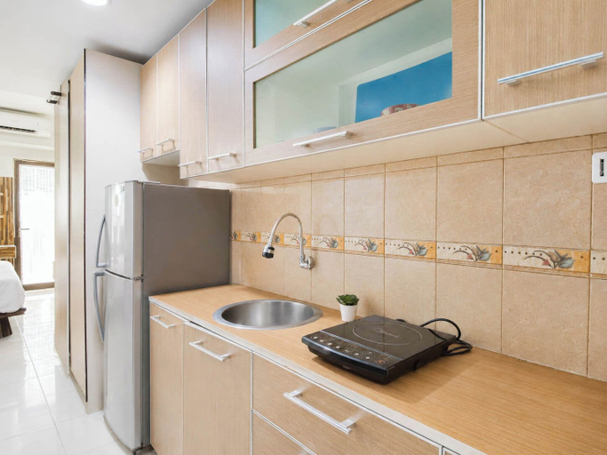 Private kitchen 4, Stylish And Compact Studio At Apartment Tamansari Sudirman, Jakarta Selatan