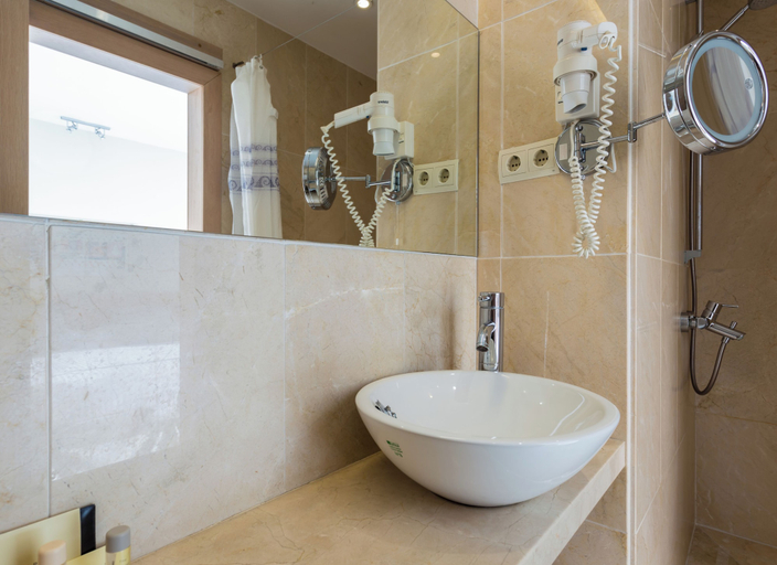 Bathroom 4, Coral Beach Aparthotel, Málaga