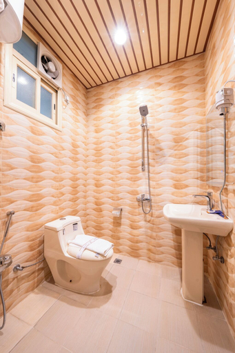 Bathroom, Al Qasr Hotel Suites - Al Minsk District