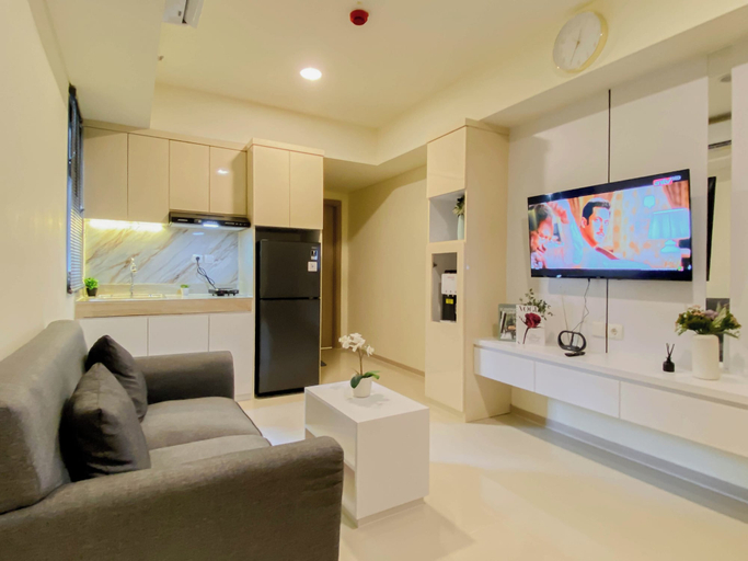Living room 5, Urban Comfort 2Br At Apartment Meikarta District 2, Cikarang