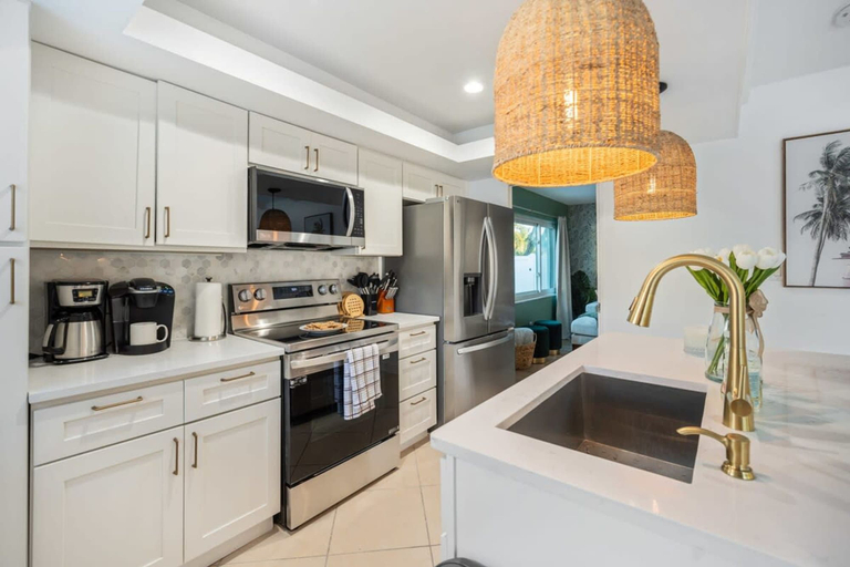 Room 2, Heated Pool Game Room Putt Putt Pet Friendly, Pinellas