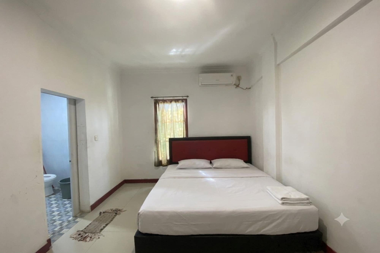 Room 5, Hotel O near Nagoya Hill Mall formerly J, Batam