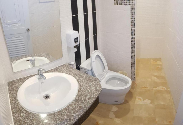 Bathroom 3, Hadtuen Kluensuay Resort , Tha Mai