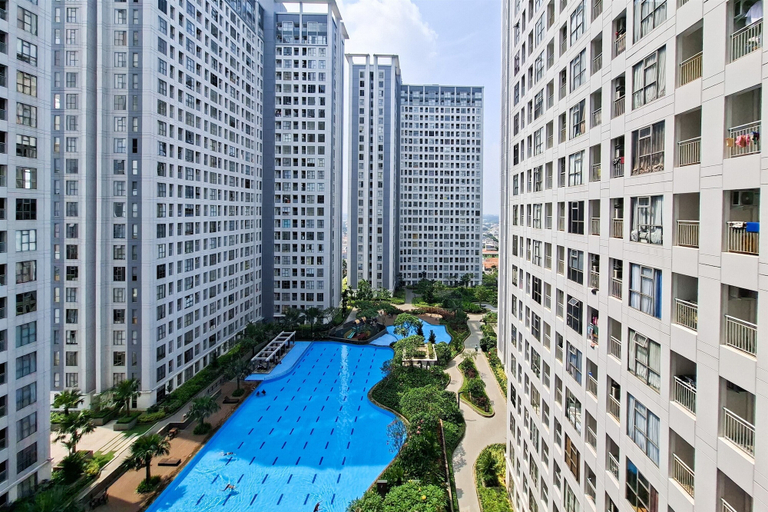 Exterior 2, Modern 3Br Apartment With Chic Style At M-Town Residence, Tangerang