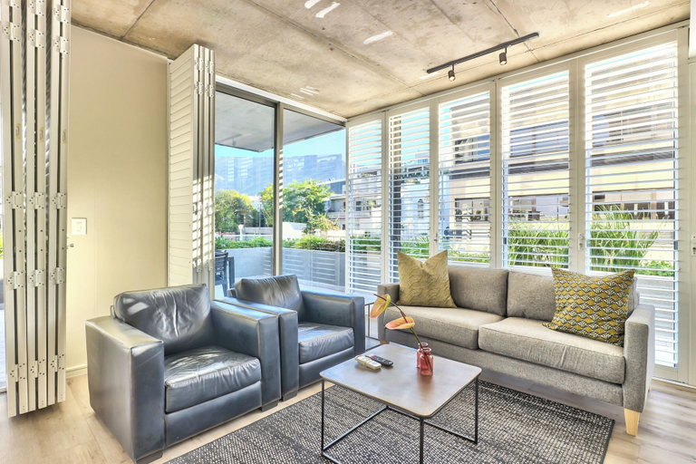 Living room, Luxury 2 Bedroom With Balcony, City of Cape Town