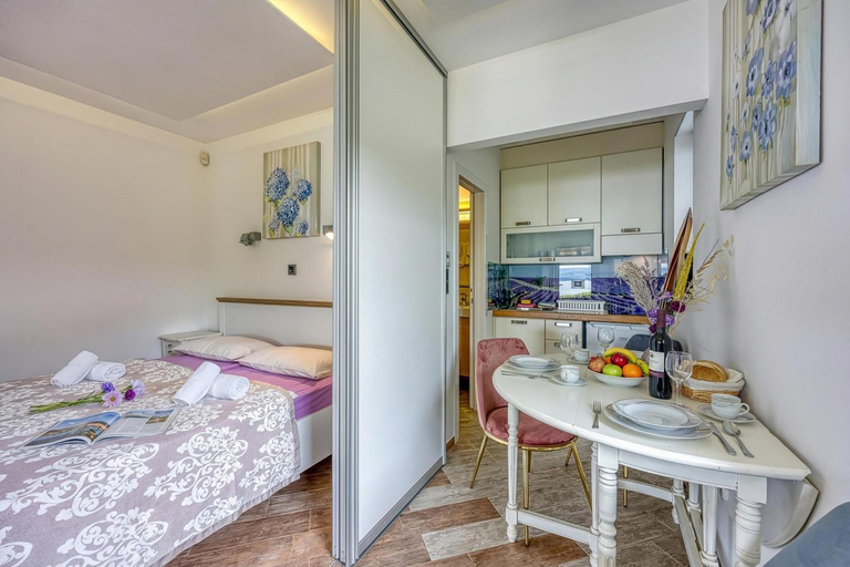 Bedroom 3, Debeli Rtic Apartments with Shared Pool, Koper