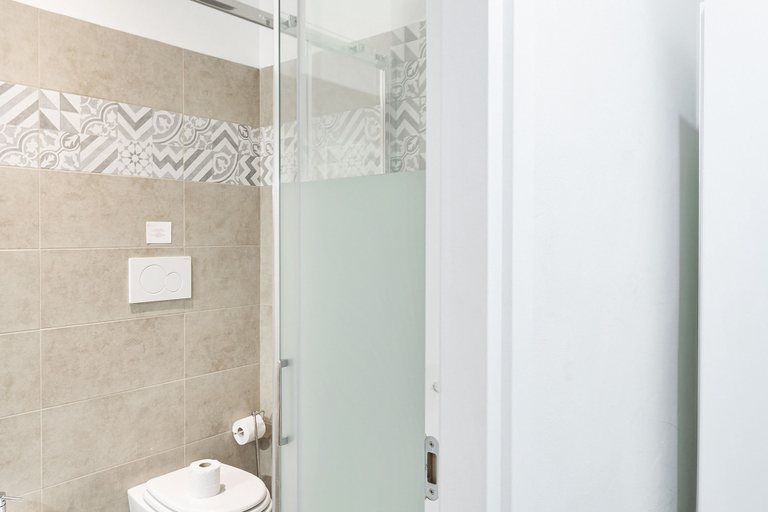 Others 3, Corsica Boutique Apartment 8 by Wonderful Italy, Genova