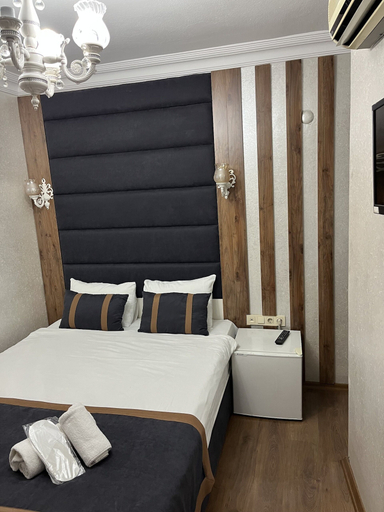 Room 2, New Room Hotel, Fatih