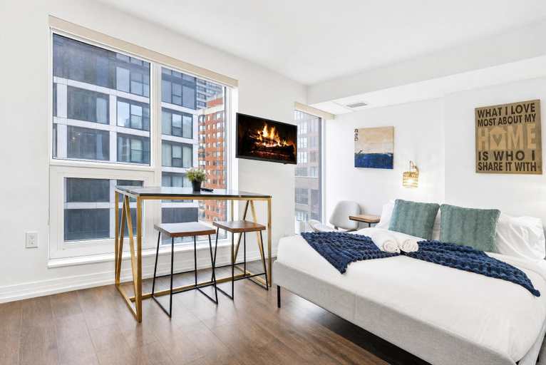 Living area 4, Unionmark Suites, Toronto