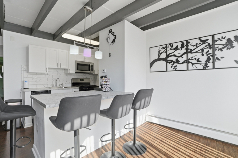 Private kitchen 4, Quiet Flat Near Philly - Full Chef's Kitchen 1 Bedroom Apts, Delaware