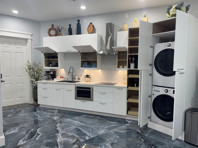Private kitchen 4, Serene Stays Naples, Collier