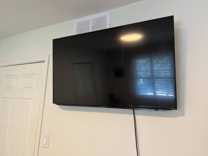 Room amenity, Rockway Retreat - Spacious Home & Backyard Oasis, Waterloo