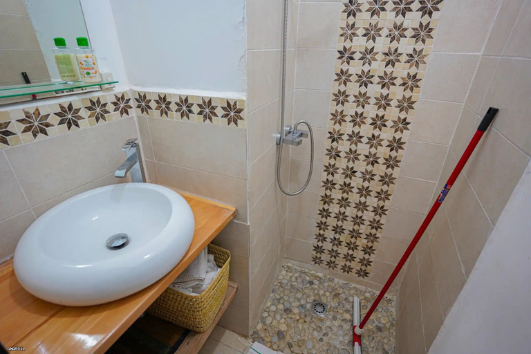 Bathroom 3, Charming 2-Bedroom Apartment in Martil, Morocco, Tétouan