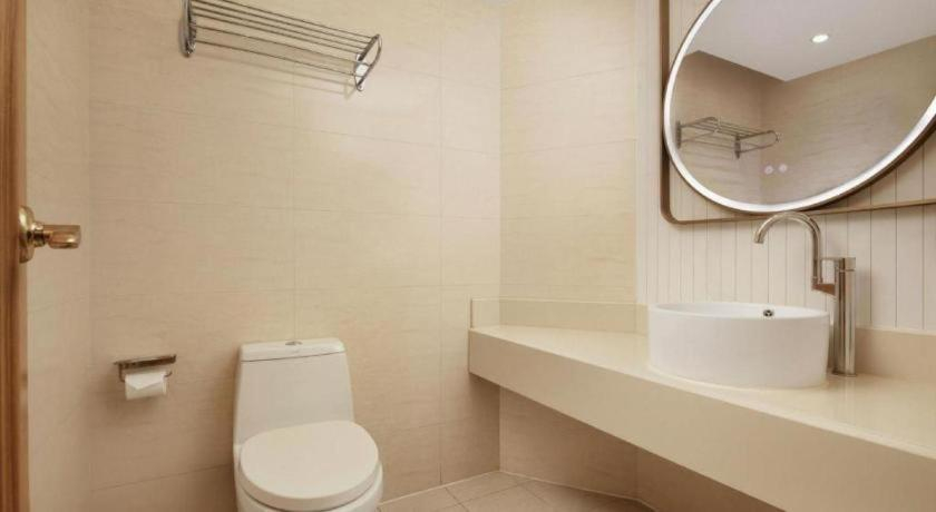 Bathroom 4, Vienna Hotel Hunan Hengyang Leiyang, Hengyang