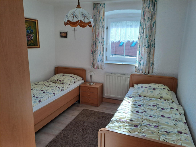 Bedroom 2, Stadlern Houses, Schwandorf