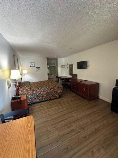 Bedroom 2, American Inn by Hotel O Metter, Candler