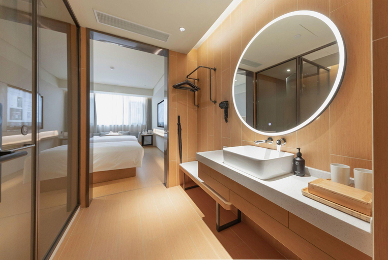 Bathroom 4, Ji Hotel Jinan Long Distance Bus Terminal, Jinan