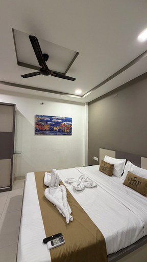 Room 3, Hotel Landmart Vista, Indore