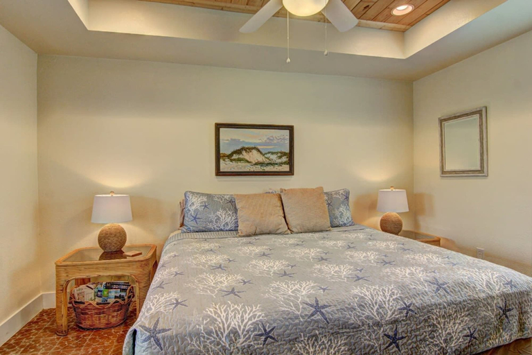 Others 5, RNR Cottage- Screen Porch Pet Friendly, Nueces