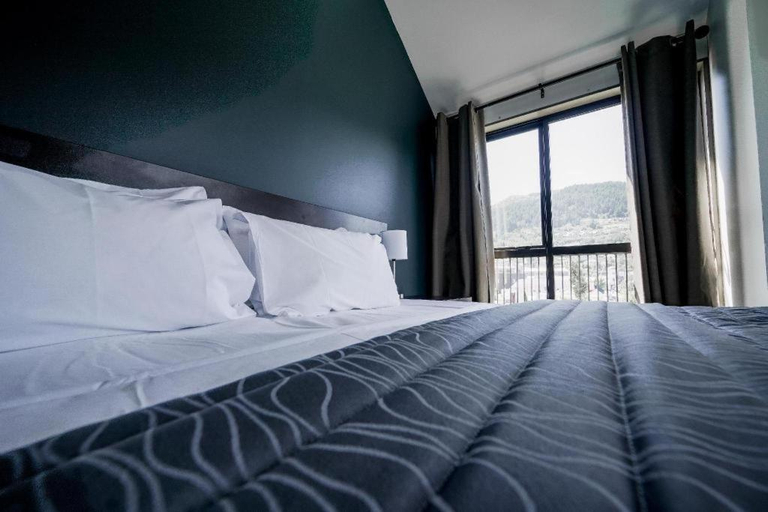 Bedroom 3, Base Backpackers Queenstown, Queenstown-Lakes