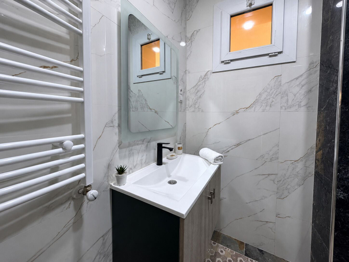Bathroom 5, Magnifique 4 pièces à Constantine, Constantine
