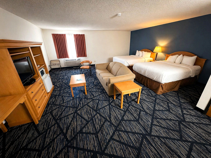 Bedroom 4, Baymont by Wyndham Hot Springs, Fall River
