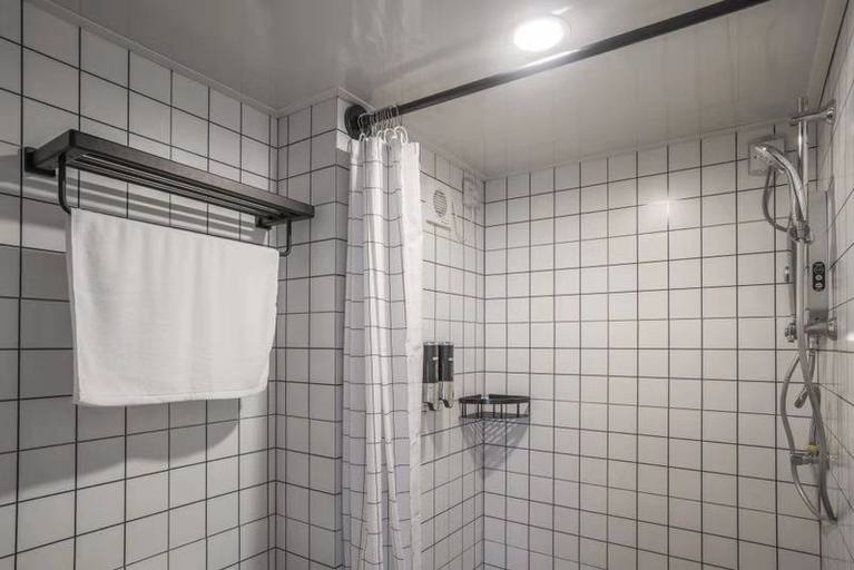 Bathroom 5, PALY HOTEL, Semporna