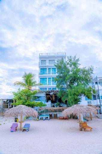 Exterior, Trinco Beach by DSK, Trincomalee Town and Gravets