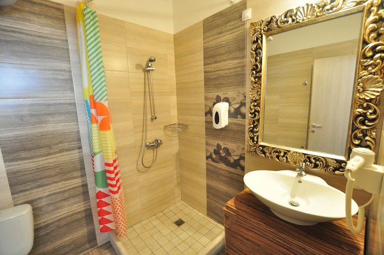 Bathroom, Michelangelo Resort, Ionian Islands