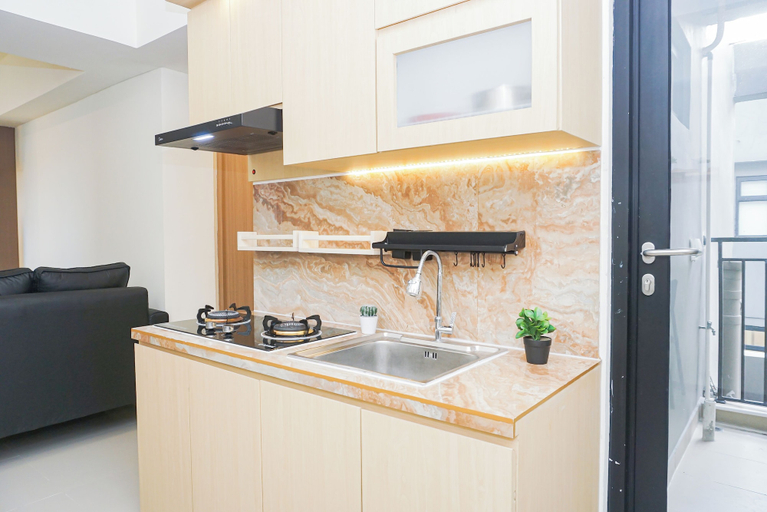 Interior 3, Cozy Stay 2Br At Apartment Meikarta District 2, Cikarang
